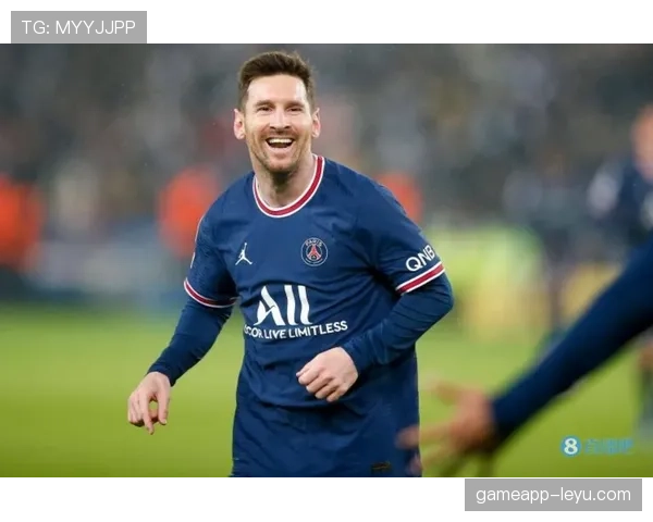 杜库雷稳健发挥助球队斩获关键胜利 杜库雷稳健发挥助球队斩获关键胜利