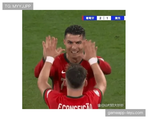 欧洲杯国家队冲突升级：争议判罚引燃球队紧张关系