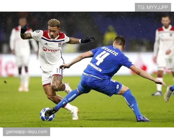 里昂女足剑指欧冠荣耀，重温辉煌之路面临新挑战