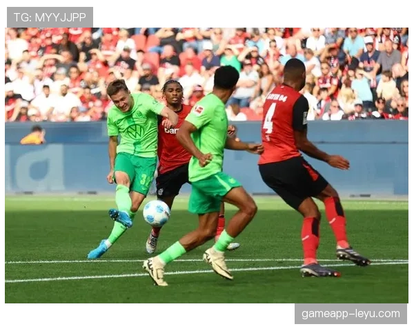 弗赖堡球迷热情助阵,主场氛围持续升温引关注