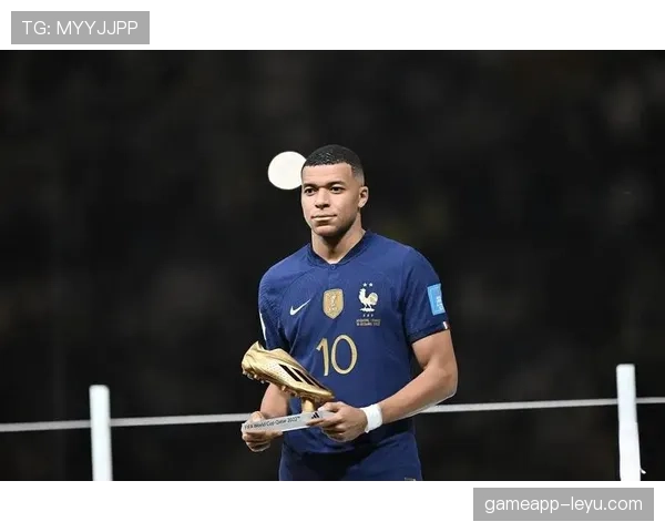 姆巴佩闪耀欧洲区预选赛，法国队稳健前行全力冲刺世界杯