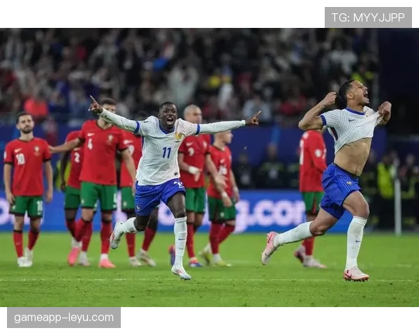 德尚技术理念强调战术纪律与攻守平衡,持续提升法国队竞争力 德尚技术理念强调战术纪律与攻守平衡,持续提升法国队竞争力