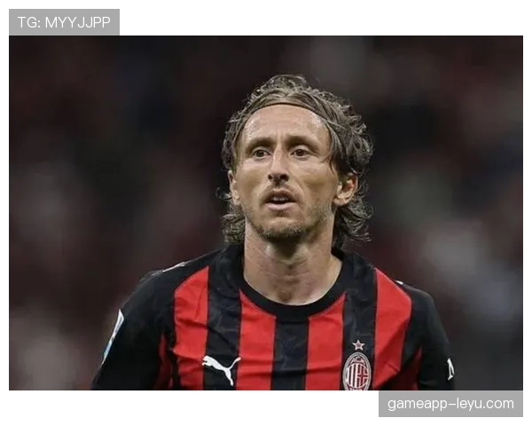 恩佐 vs 莫德里奇:中场组织与节奏掌控差距在哪 恩佐 vs 莫德里奇:中场组织与节奏掌控差距在哪